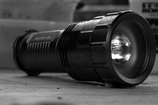 Tips for Picking the Right Small Rechargeable Flashlight for Everyday Use